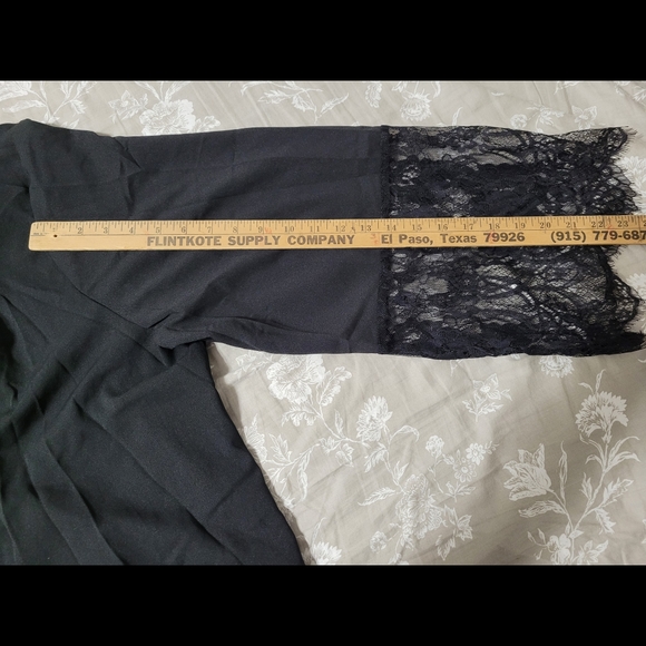 🎉HP🎉 Robe. Light weight. Black. 5X. Shein - Picture 2 of 4